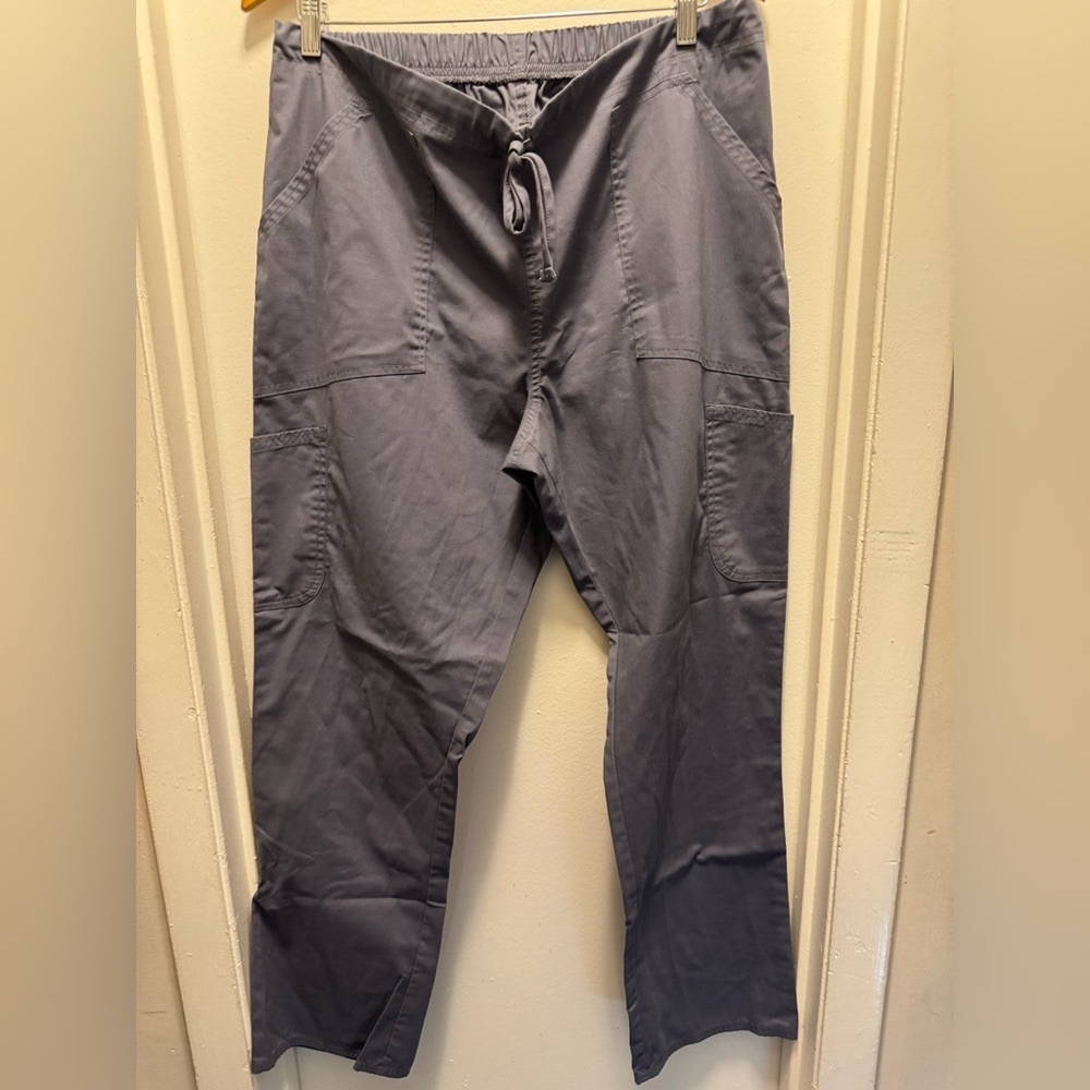 Scrubstar Grey scrub pants L. EUC. Elastic/drawstring closure.